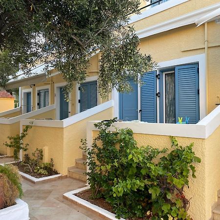 Agia Marina  Esperides Maisonettes מראה חיצוני תמונה