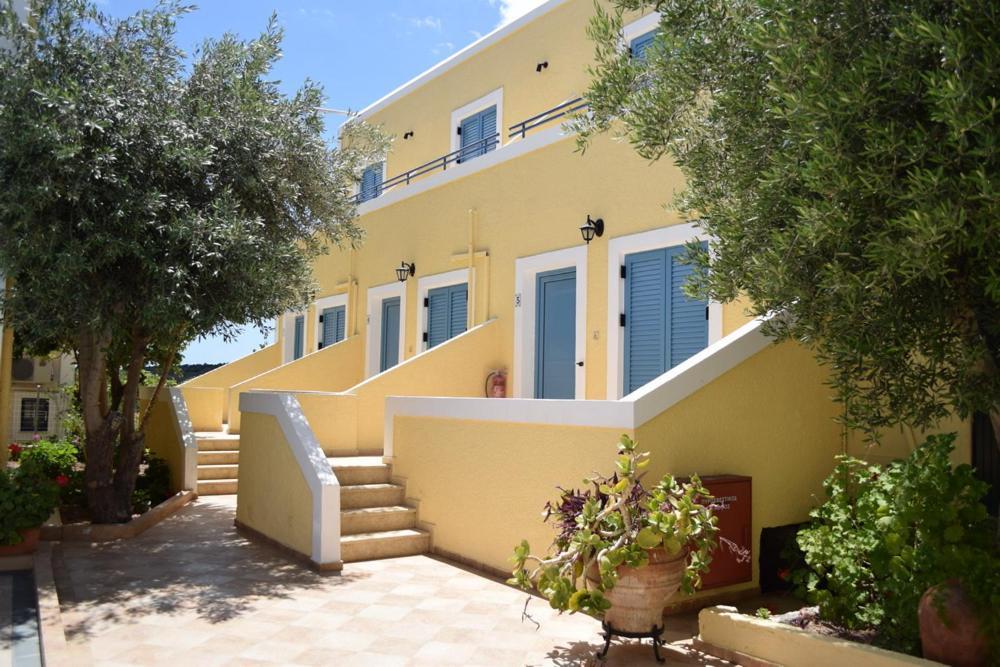 Agia Marina  Esperides Maisonettes מראה חיצוני תמונה