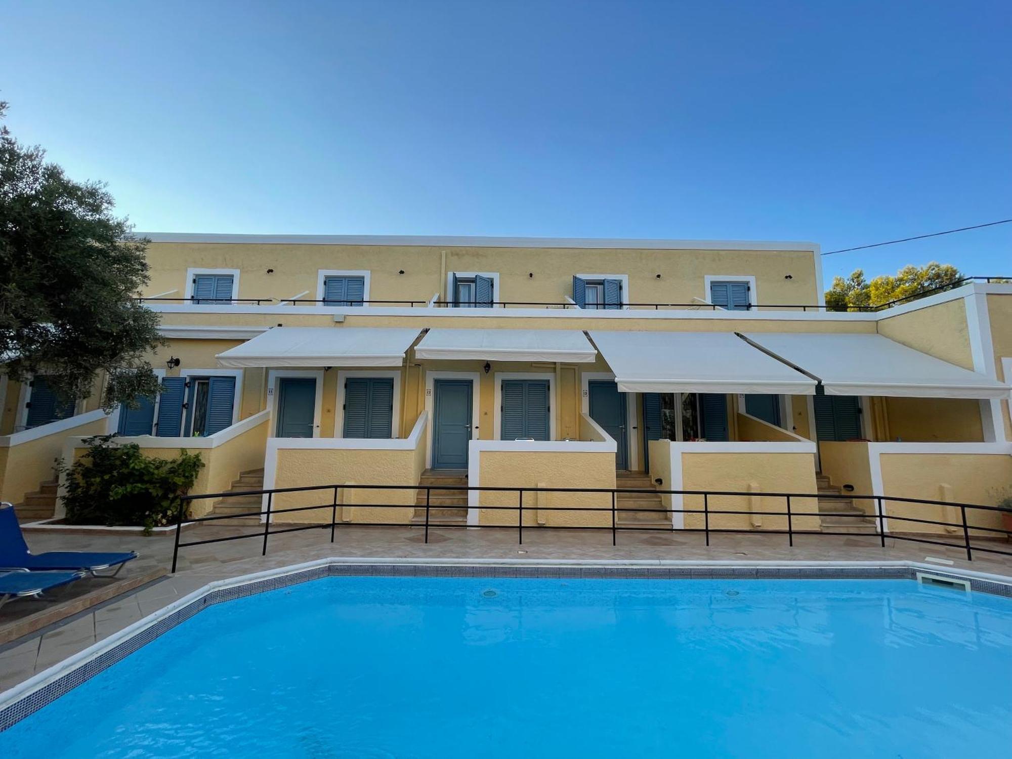 Agia Marina  Esperides Maisonettes מראה חיצוני תמונה